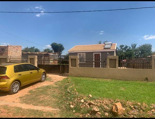 2 BEDROOM HOUSE FOR SALE IN KANANA PARK